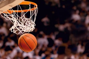 乔·波尔曼：袋鼠队核心球员，展现强大攻防实力，乔治袋鼠皮鞋怎么样