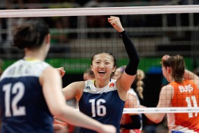 英超逆转奇迹：逆境中铸就的传奇一幕，英超分差最多逆转夺冠