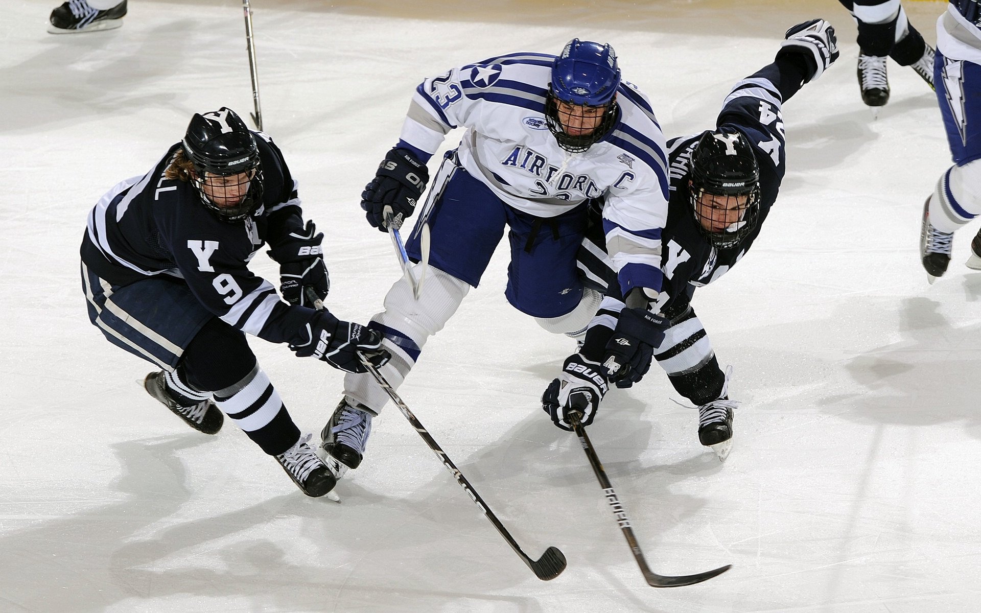 国足年轻球员海外留洋经验分享，国足海外球员名单